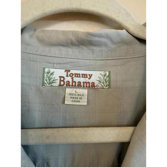 tommy bahama short sleeve light green button down shirt Sz. L Women’s - Picture 3 of 3
